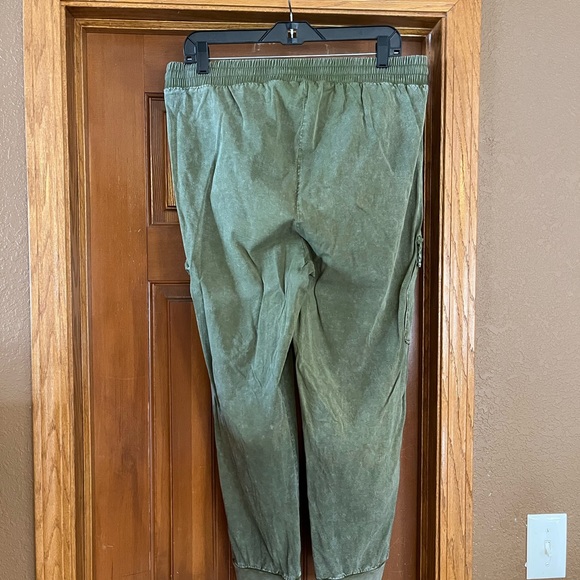 Torrid olive green washed jogger - Picture 2 of 5
